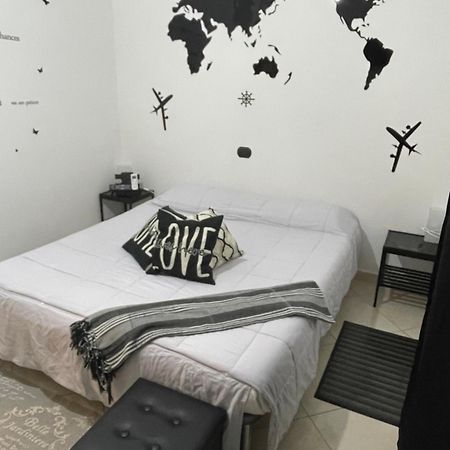 Camere Aeroporto Cagliari Elmas Ngoại thất bức ảnh